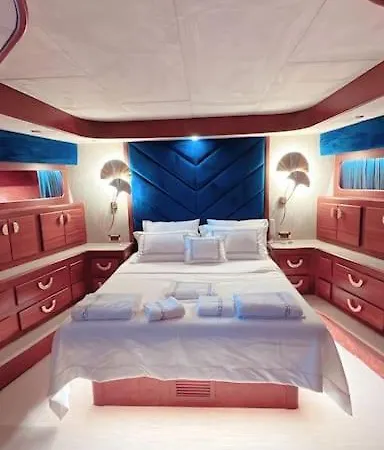 Private Yacht Αλικαρνασσός