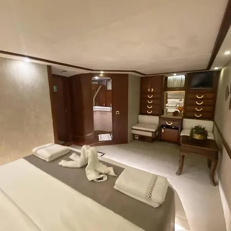 Private Yacht